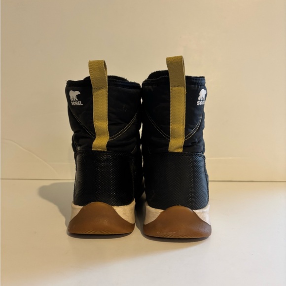 Sorel Whitney™ II Short Lace Black Winter Snow Boot - Picture 4 of 8